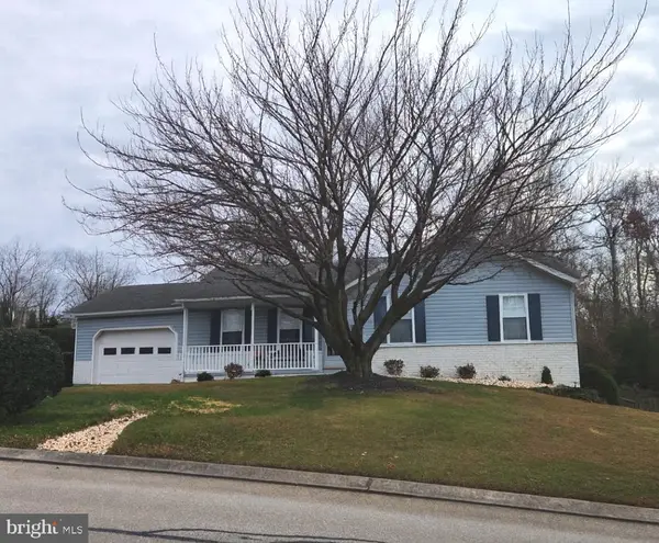 349 Jasmine Dr, HANOVER, PA 17331