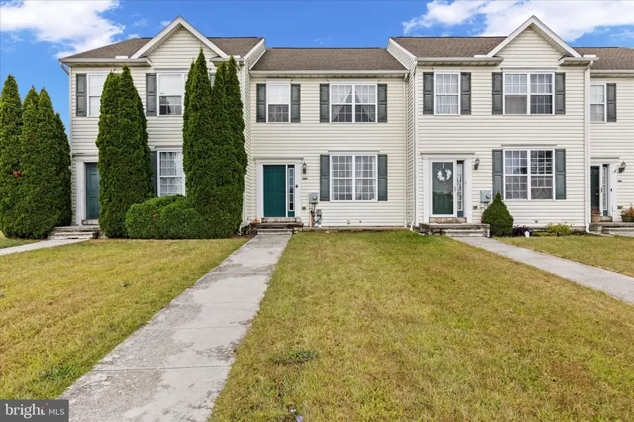 1165 Ledge Dr, York, PA 17408 - Image #2