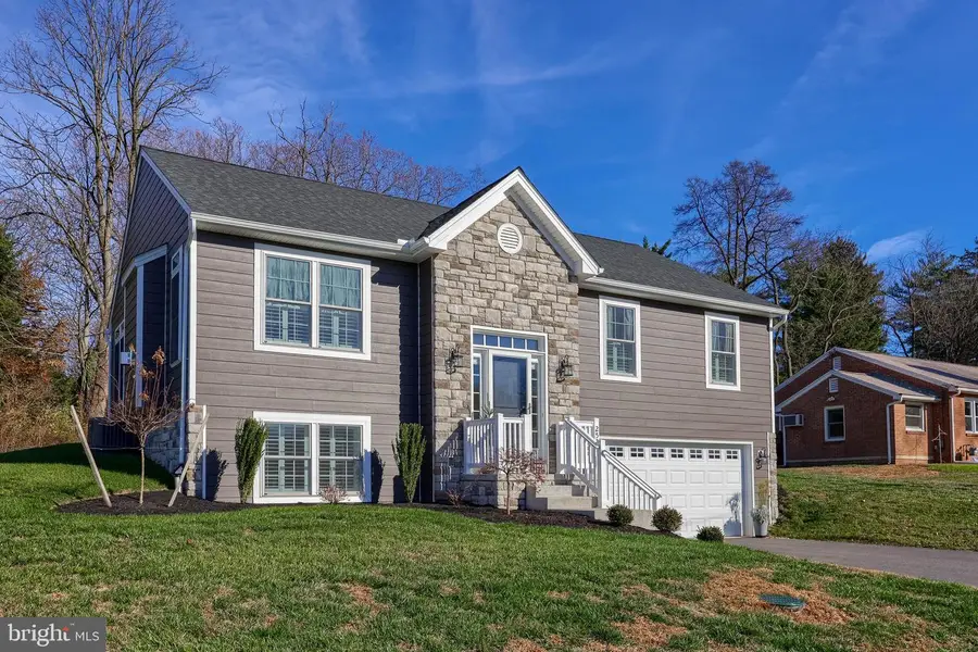 2521 Edgewood Ln, York, PA 17403 - Image #3