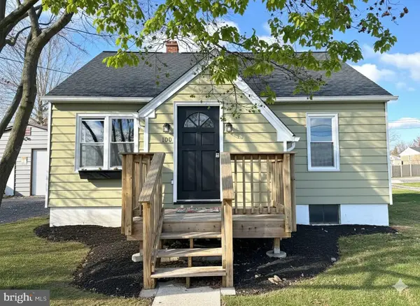 100 Moul Ave, HANOVER, PA 17331