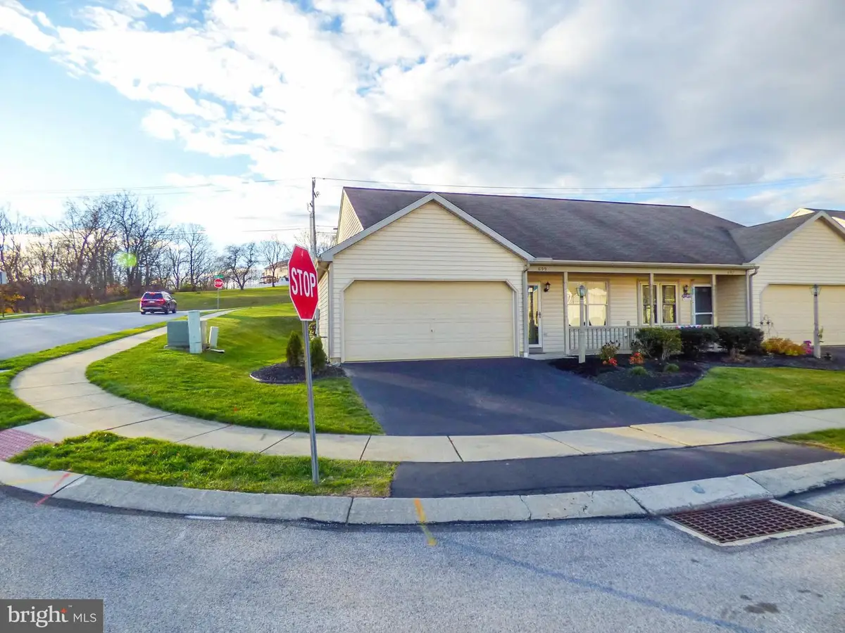 699 Hayley Rd, York, PA 17404 - Image #1
