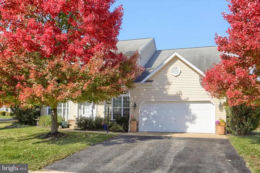 101 Hearthstone Ct, Dillsburg, PA 17019 - Image #2