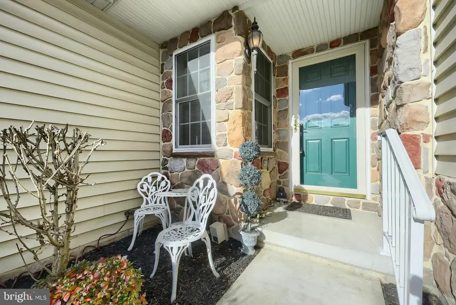 115 N Fountain Dr #9, York, PA 17402 - Image #3