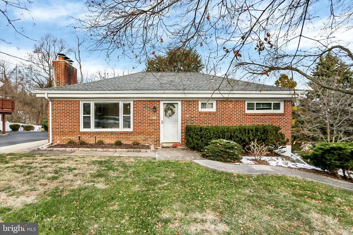 211 Walnut Level Rd, New Cumberland, PA 17070 - Image #1