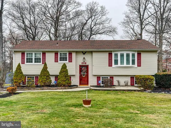 209 Forest Hills Rd, RED LION, PA 17356
