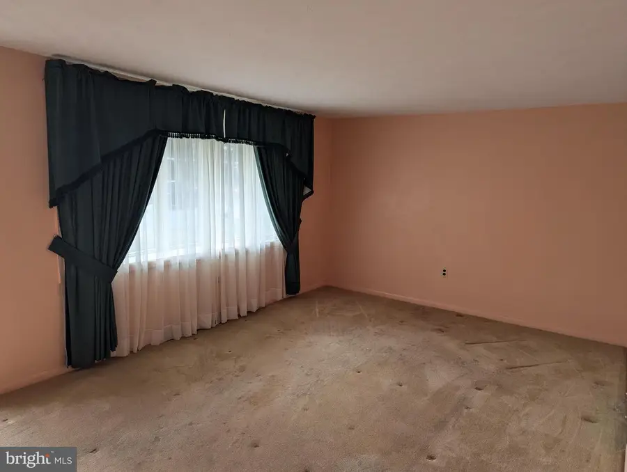 750 Finks Dr, York, PA 17404 - Image #3