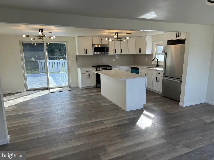 946 Church Rd, York, PA 17404 - Image #3