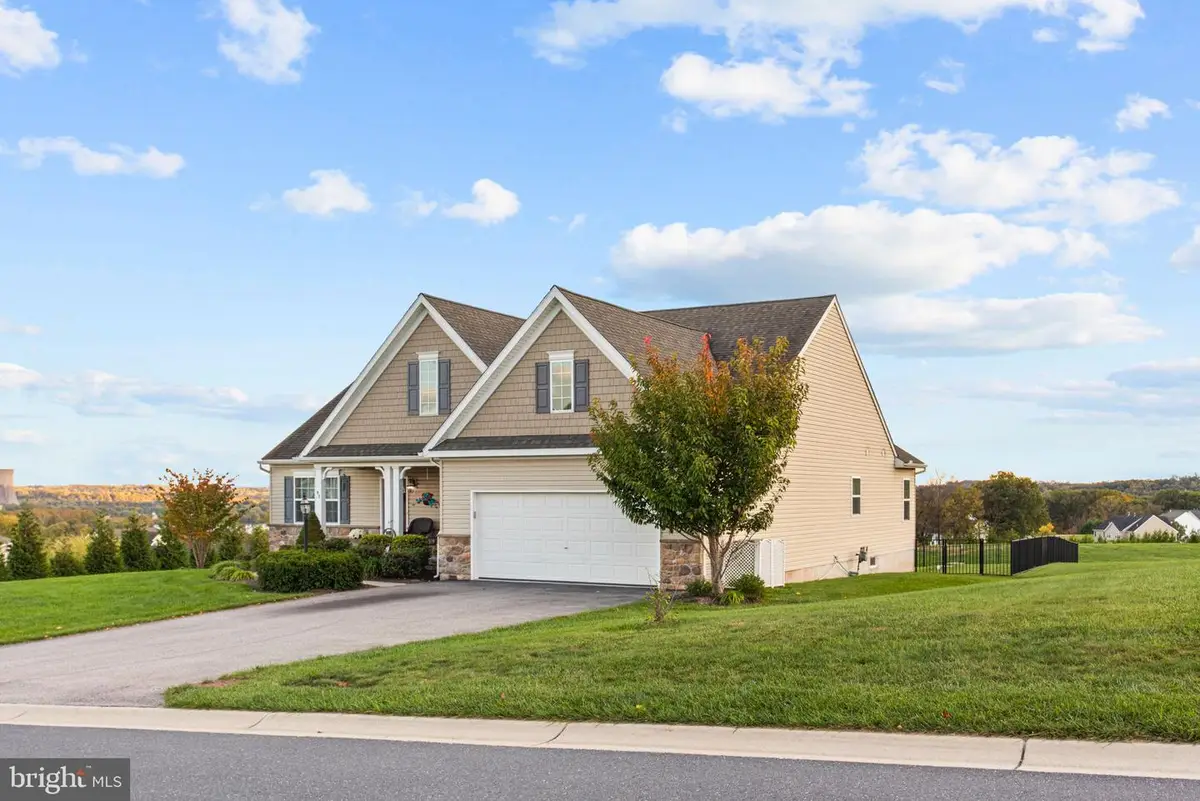 95 Hunters Chase, Etters, PA 17319 - Image #1