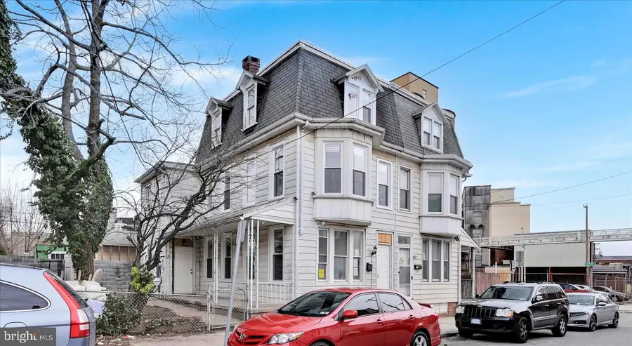132 N West St, York, PA 17401 - Image #2