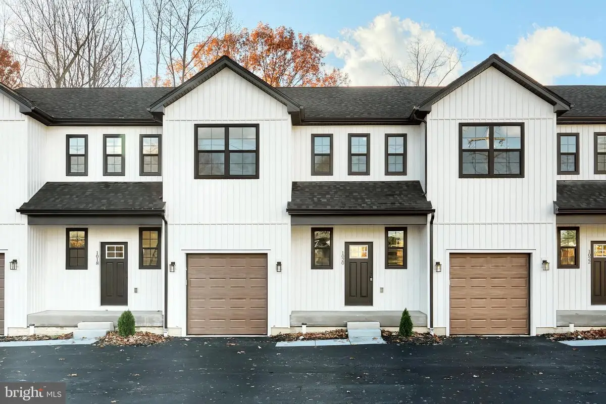 1022 Trinity Rd, York, PA 17408 - Image #1