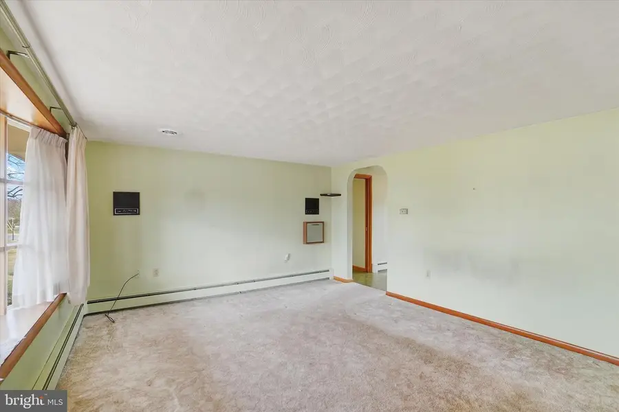 4081 Mulberry Ln, Dover, PA 17315 - Image #3