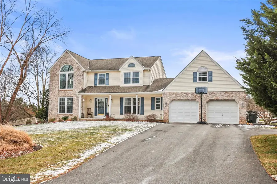 4 Holiday Dr, Shrewsbury, PA 17361 - Image #3