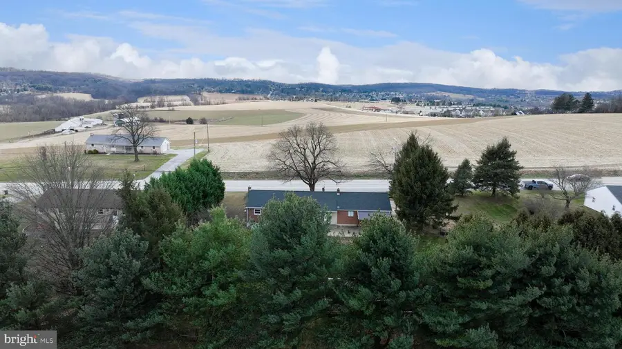 105 Windsor Rd, York, PA 17402 - Image #3