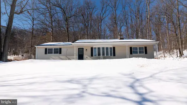 6152 Pigeon Hill Rd, SPRING GROVE, PA 17362