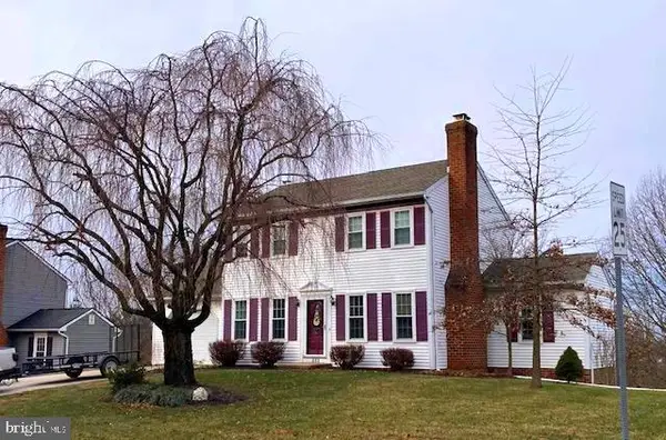 888 Lismore Blvd, YORK, PA 17402