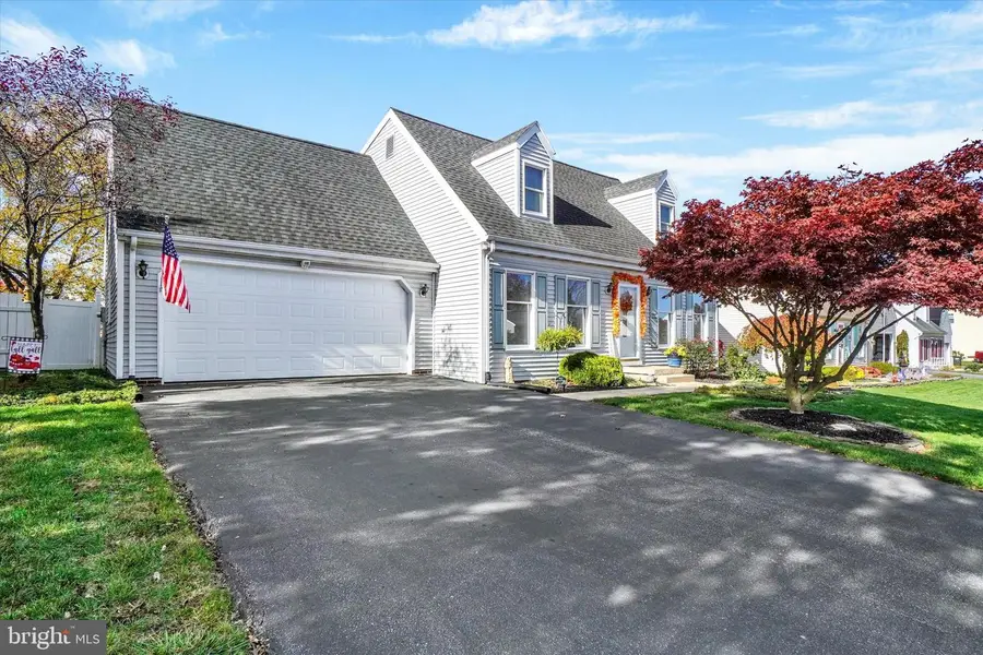 1630 Misty Dr, York, PA 17408 - Image #2