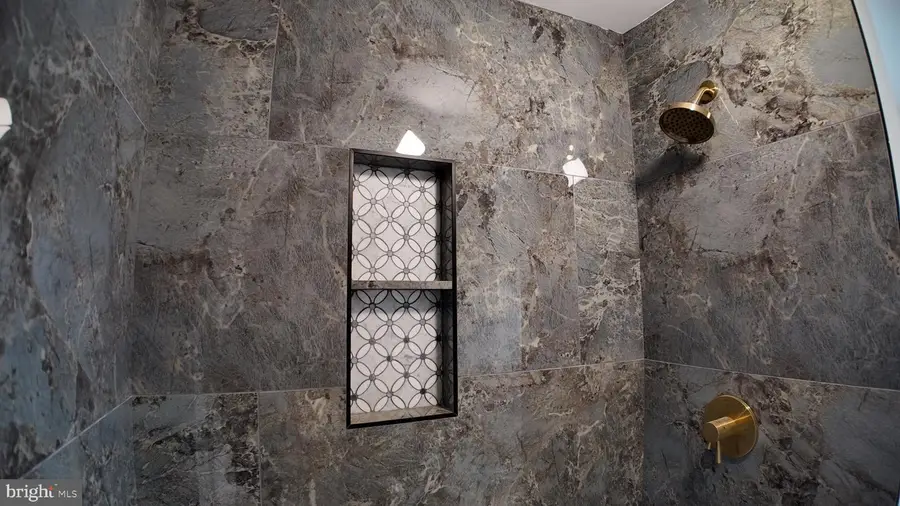 33 Sprenkle Ave, Hanover, PA 17331 - Image #3