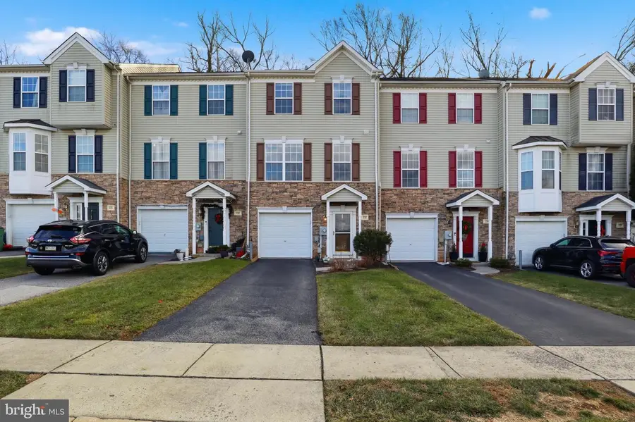 332 Bruaw Dr, York, PA 17406 - Image #2