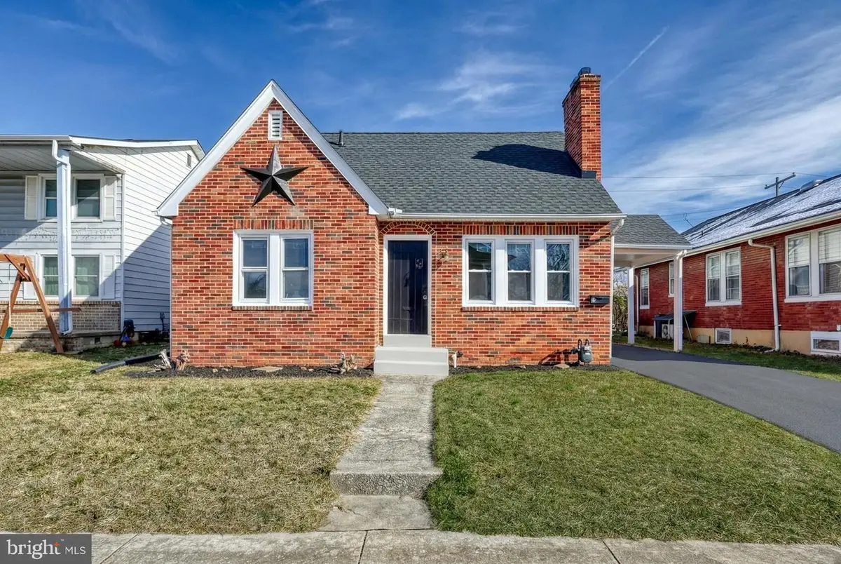 327 Norway St, York, PA 17403 - #1