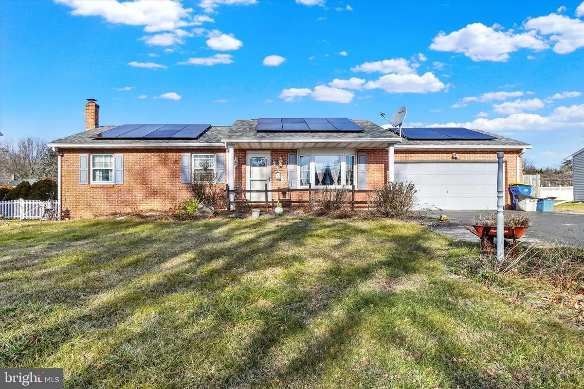 2755 Willapa Dr, Dover, PA 17315 - Image #1