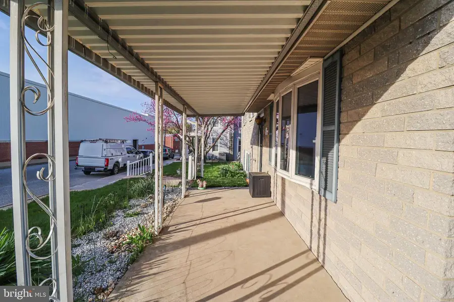 181 S Main St, Mount Wolf, PA 17347 - #3