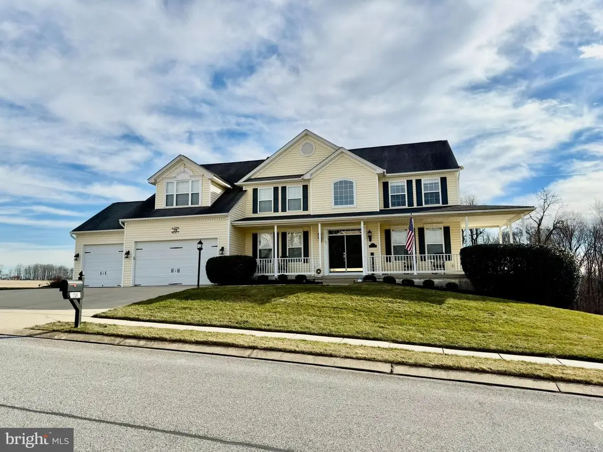 28 Hunt Run Dr, New Freedom, PA 17349 - Image #1