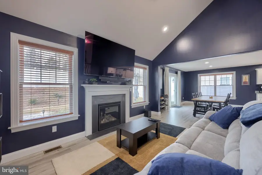 45 Eli Dr, York, PA 17404 - Image #3