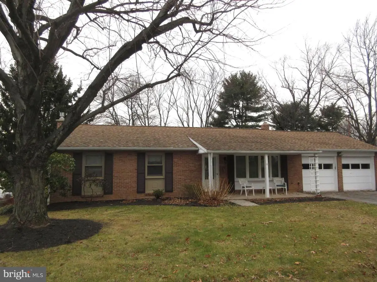 1848 Radnor Rd, York, PA 17402 - Image #1
