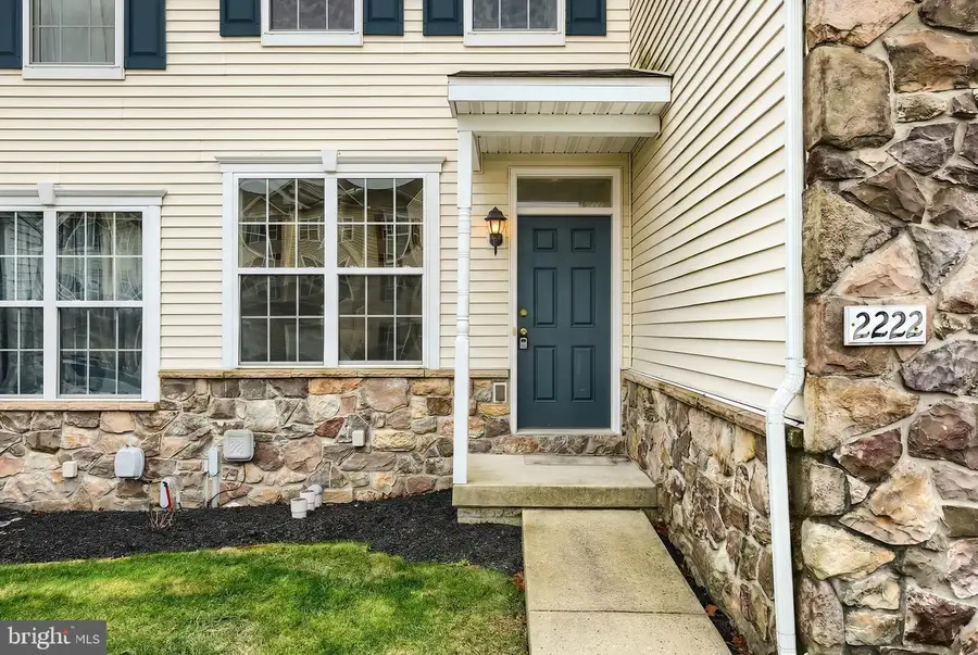 2222 Live Oak Ln #2222, York, PA 17406 - Image #2