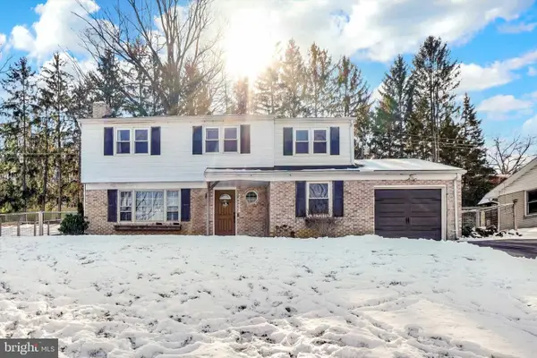 3280 Lynwood Ln, YORK, PA 17402