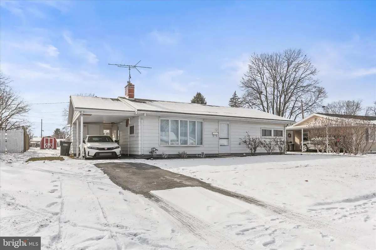 822 Fireside Rd, York, PA 17404 - Image #1