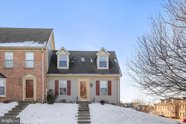 120 Crown Pointe Dr #l120, YORK, PA 17402