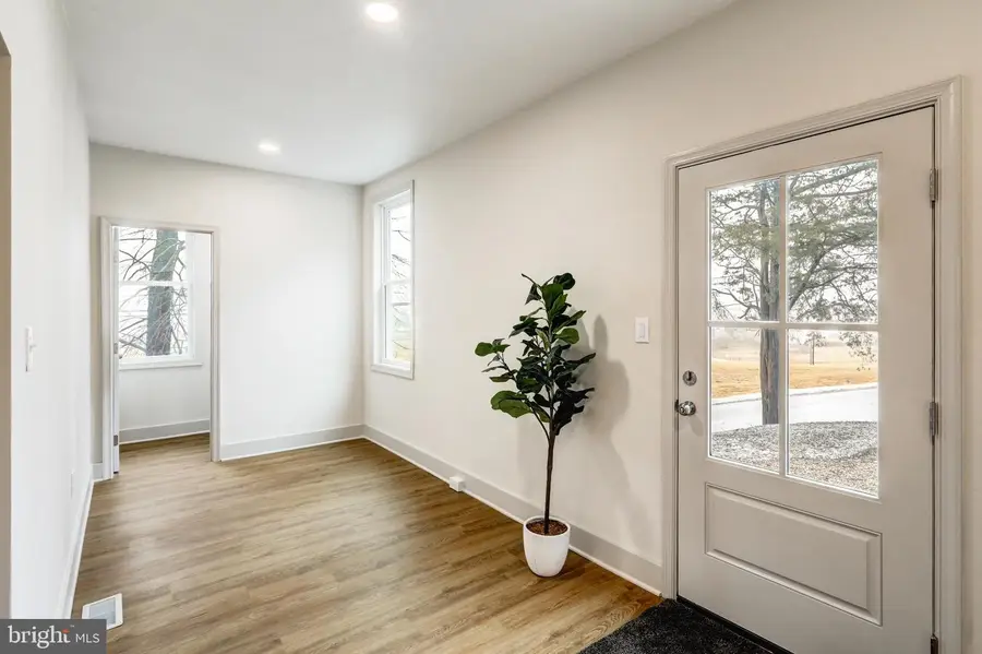 206 Moulstown Rd, Abbottstown, PA 17301 - #3