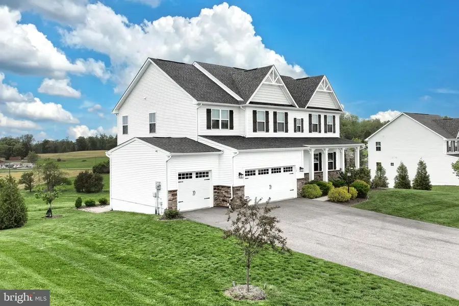 12 Ervin Dr, Shrewsbury, PA 17361 - Image #2