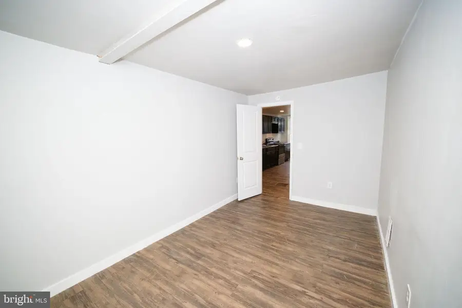 566 W Philadelphia St, York, PA 17401 - Image #3