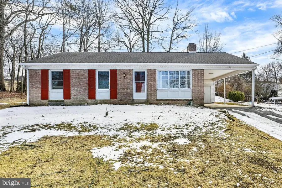 210 Winterstown Rd, Red Lion, PA 17356 - Image #2