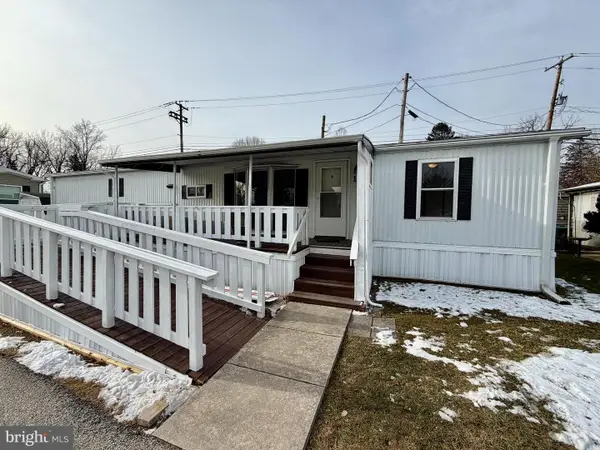 3715 Stony Brook Dr #15, YORK, PA 17402