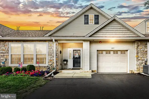 407 Crestview Ln #407, STEWARTSTOWN, PA 17363