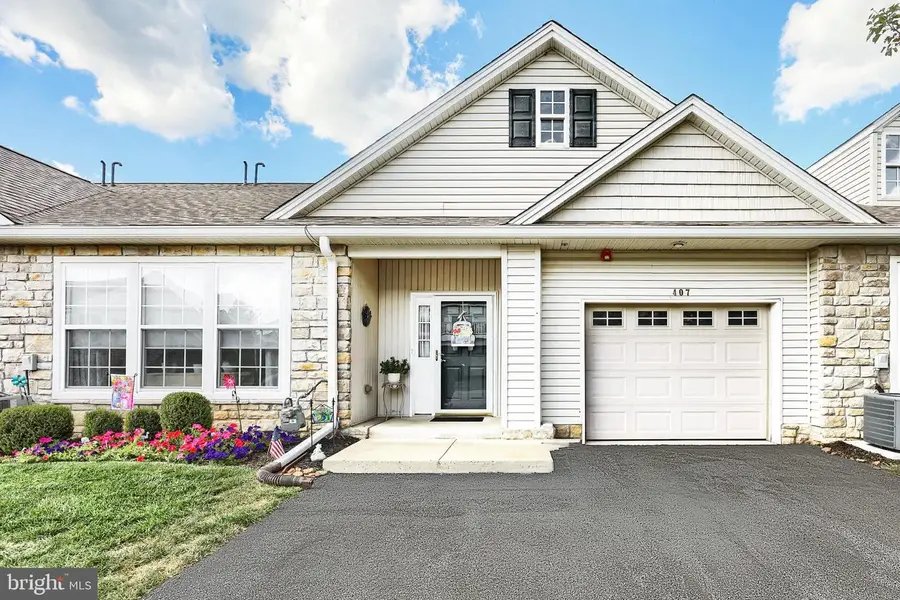 407 Crestview Ln #407, Stewartstown, PA 17363 - Image #3