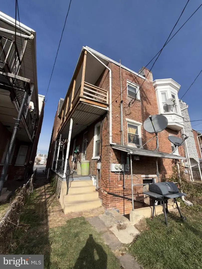 948 W Princess St, York, PA 17401 - Image #2