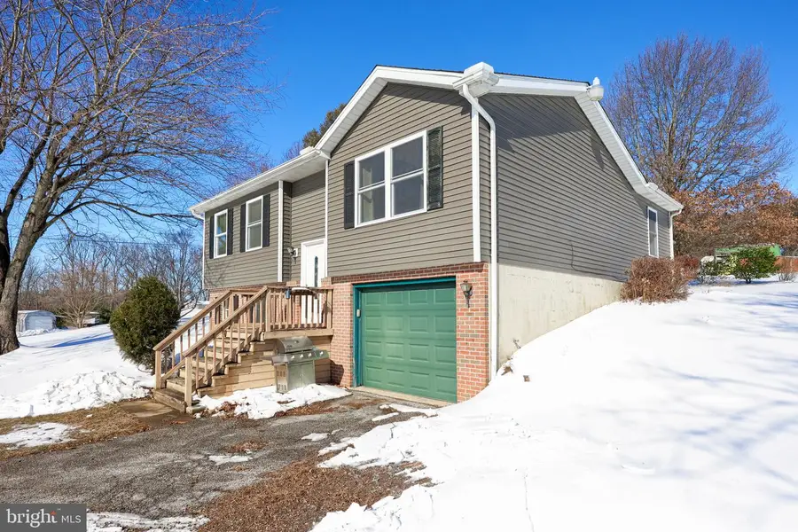 877 Richmond Rd, Windsor, PA 17366 - Image #3