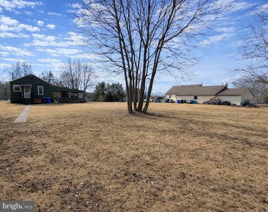 25 Pear Ave #3235963, Manchester, PA 17345 - Image #3