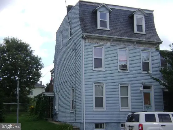 1152 E Philadelphia St, YORK, PA 17403