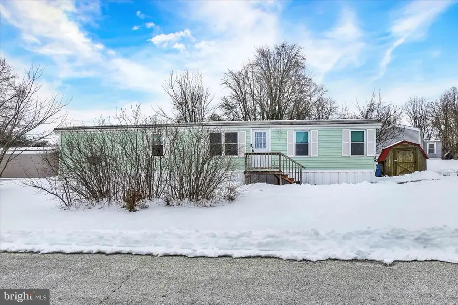 29 Chesapeake Est, Thomasville, PA 17364 - #2