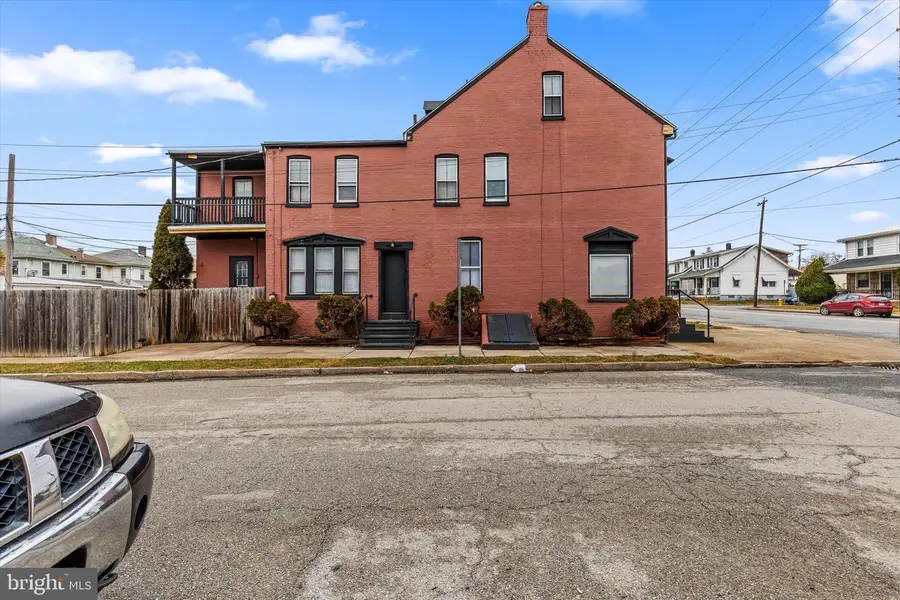 901 E Princess St, York, PA 17403 - #3