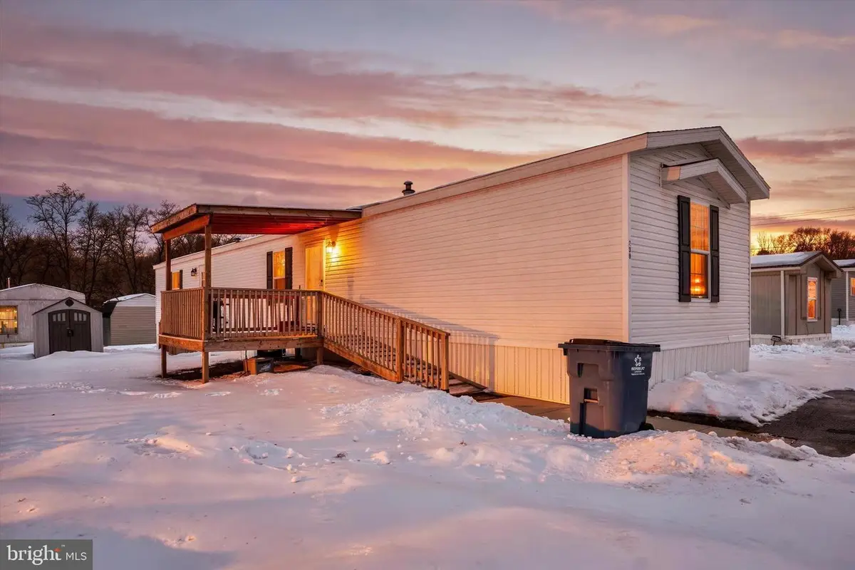 239 Chesapeake Est, Thomasville, PA 17364 - #1