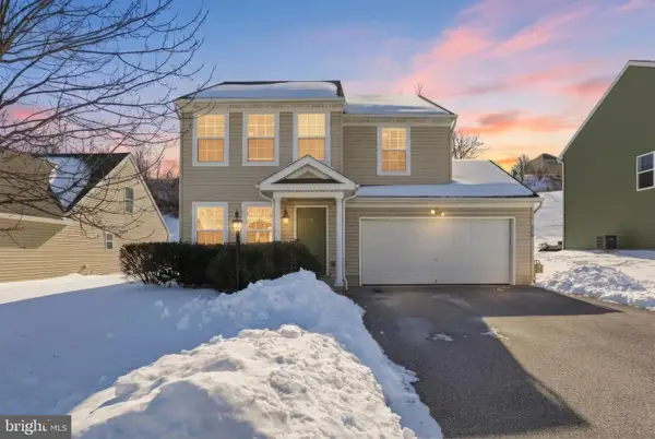 370 Azalea Dr, WINDSOR, PA 17366