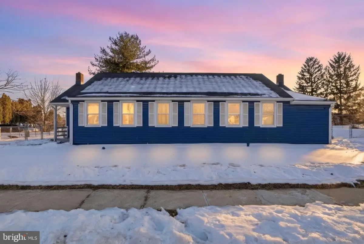 1058 Kelly Dr, York, PA 17404 - #1