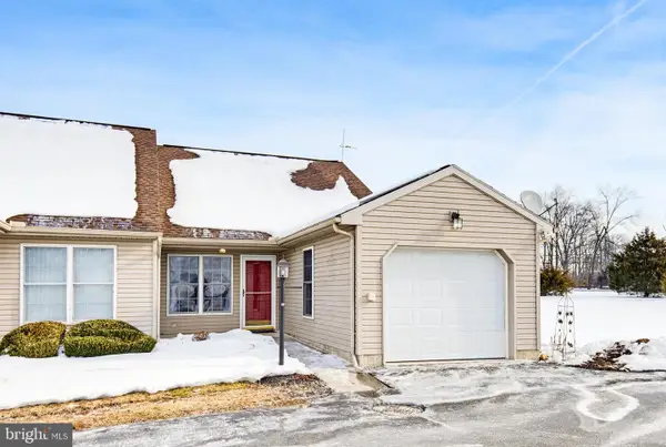 3126 Nittany Dr, DOVER, PA 17315