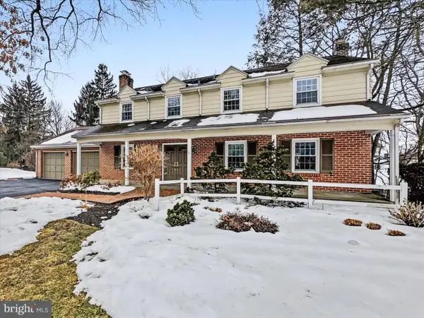 540 Gatehouse Ln W, YORK, PA 17402